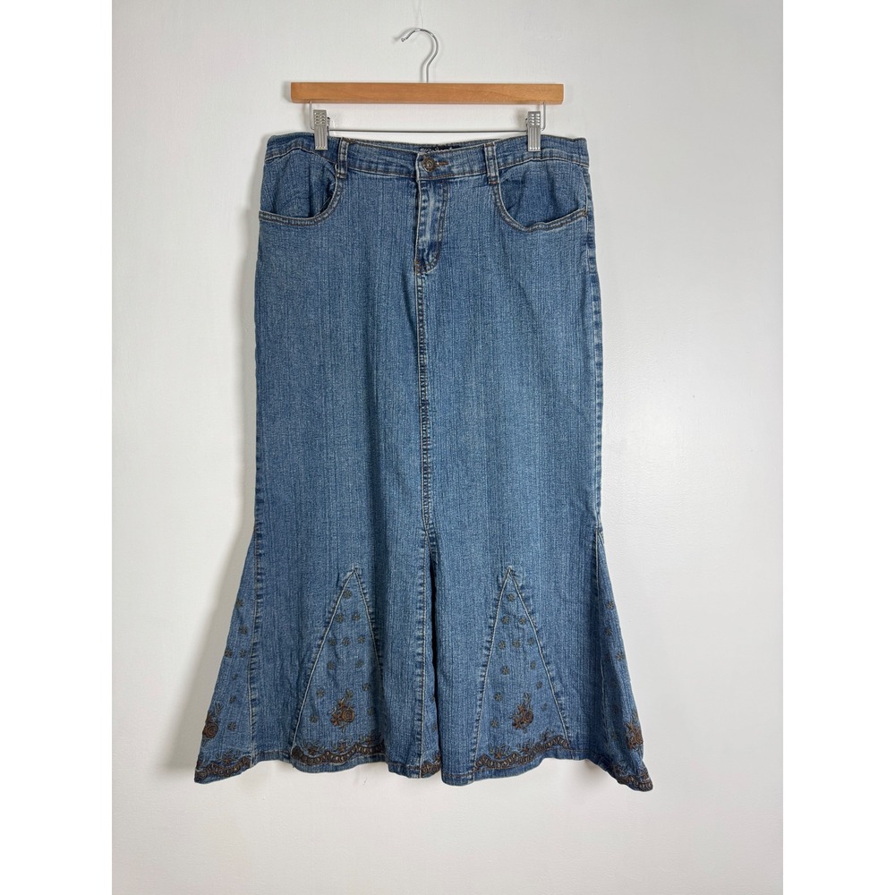 Vintage Western QQMY Women 34 Denim Maxi Skirt Blue Embroidered Flared Hem Godet